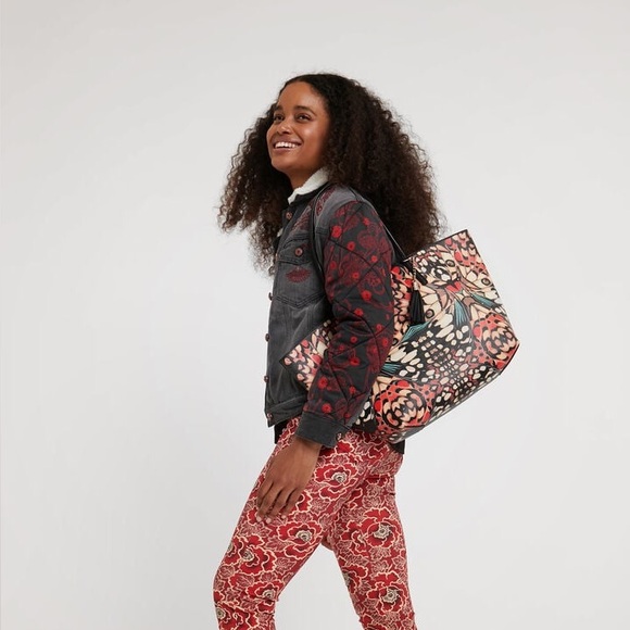 🔴DESIGUAL REVERSIBLE COLORFUL TOTE! USED ONCE! EXCELLENT CONDITION!! - Picture 3 of 6